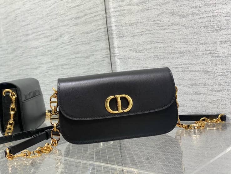 30 Montaigne Avenue leather 4